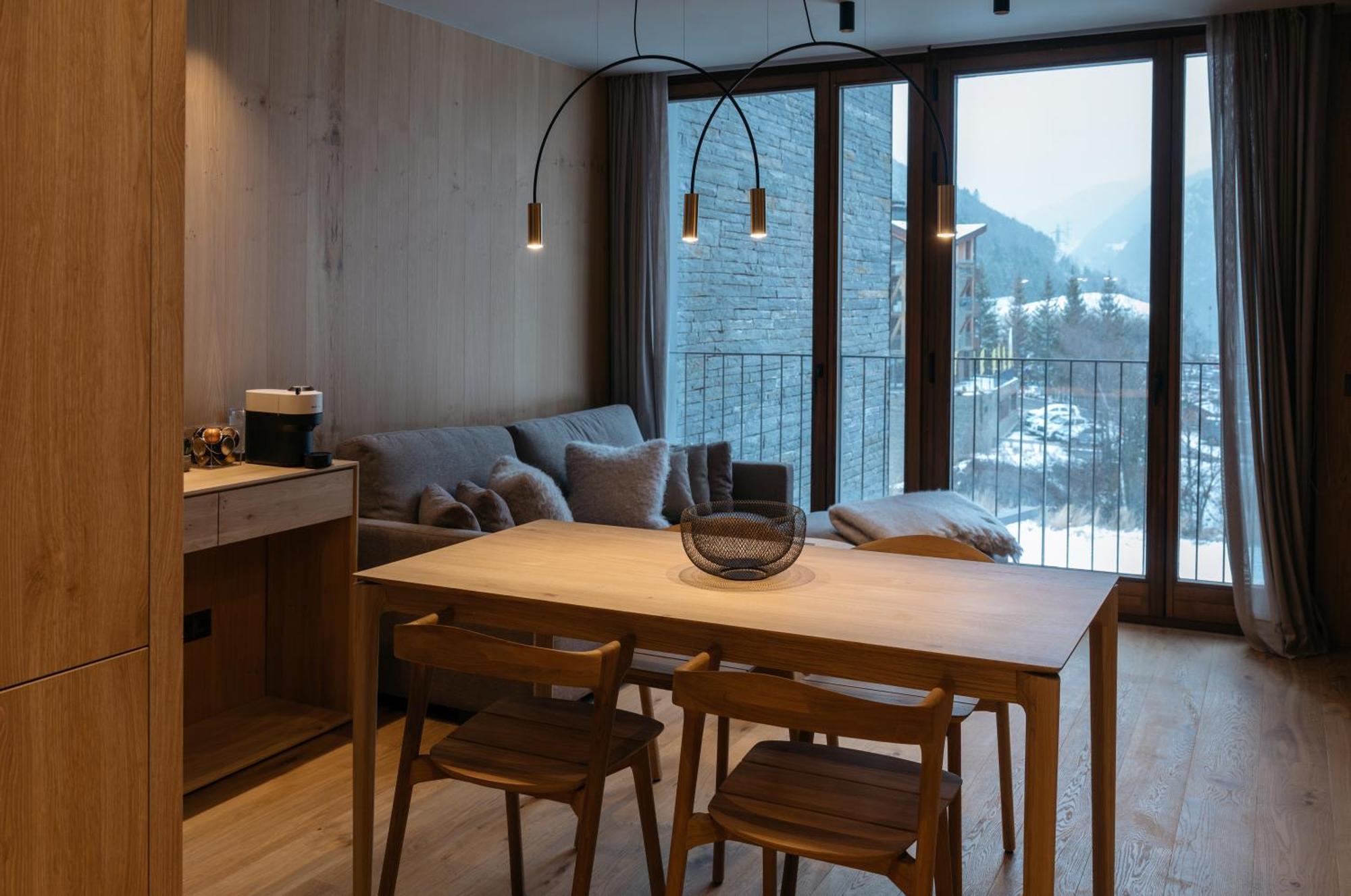 Isard Residences By Leo Ел Тартер Екстериор снимка